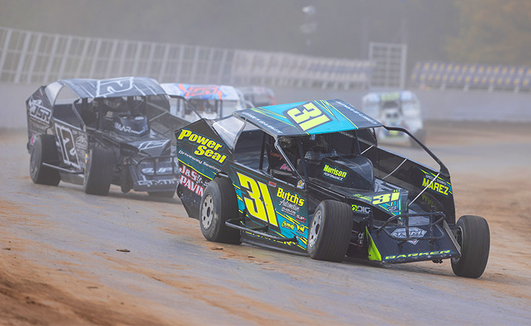 Corey Barker racing at Oswego Speedway