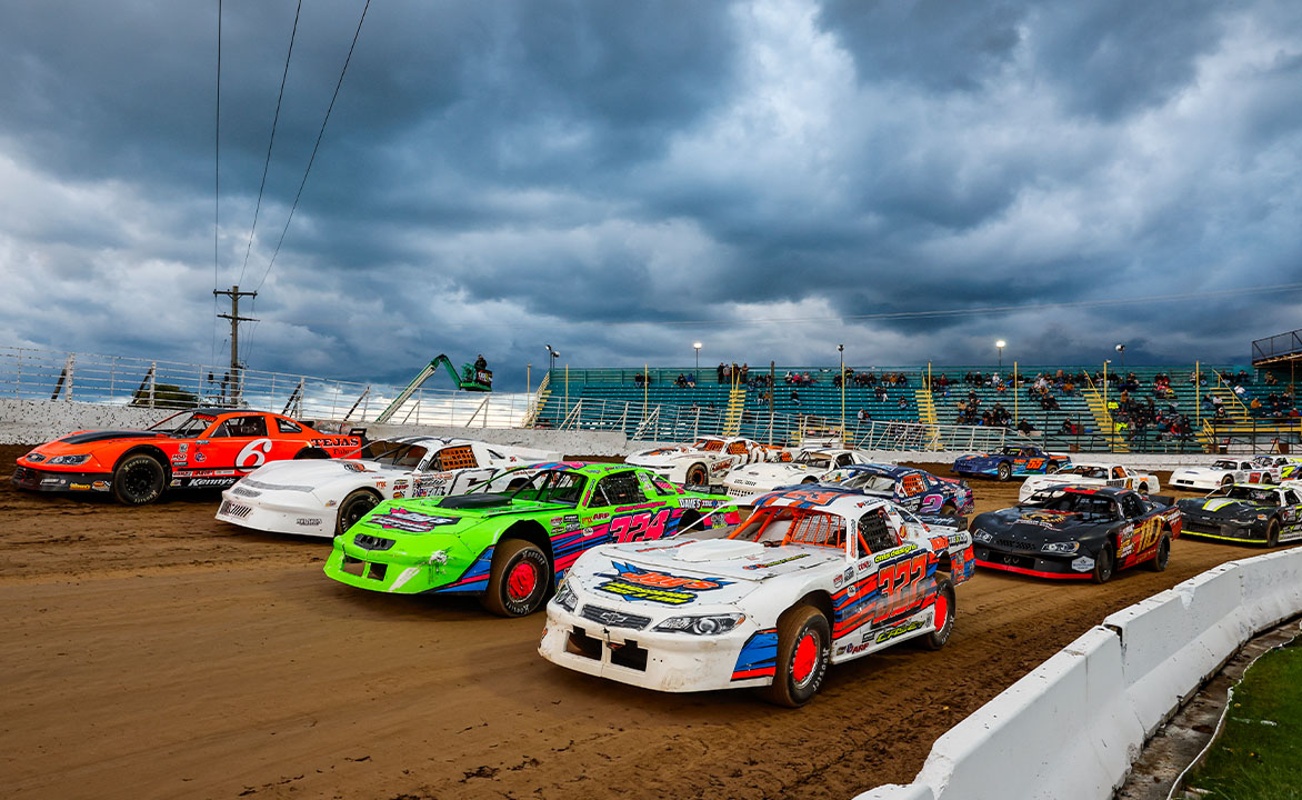 DIRTcar Pro Stock Series 4-wide