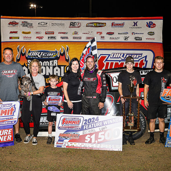 Michael Long wins at Farmer City Raceway